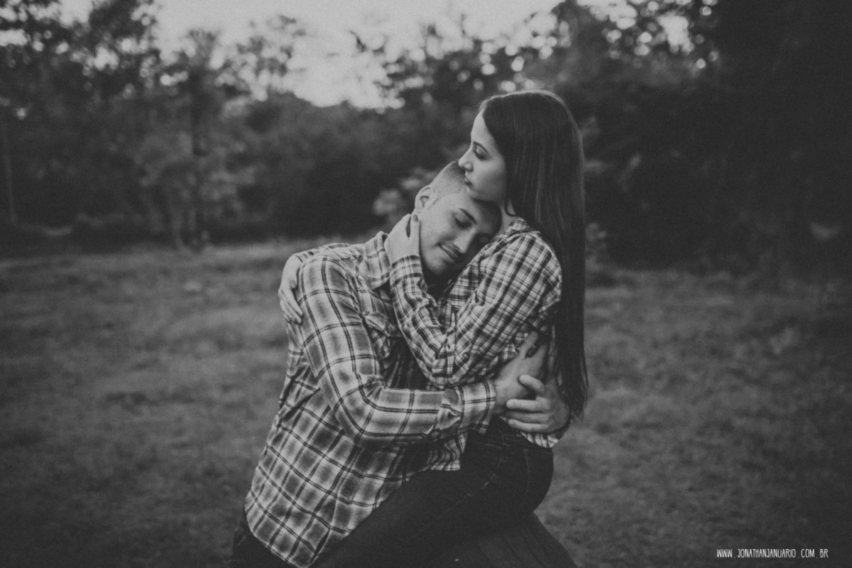Ensaio em Rio Claro-SP, casal apaixonado, natureza - love, amor, casal, Jonathan Januario, foto, fotografia, Araras, leme, limeira,campinas, São Paulo, folk, lifeStyle, Vsco, montanha, foto em arvores,