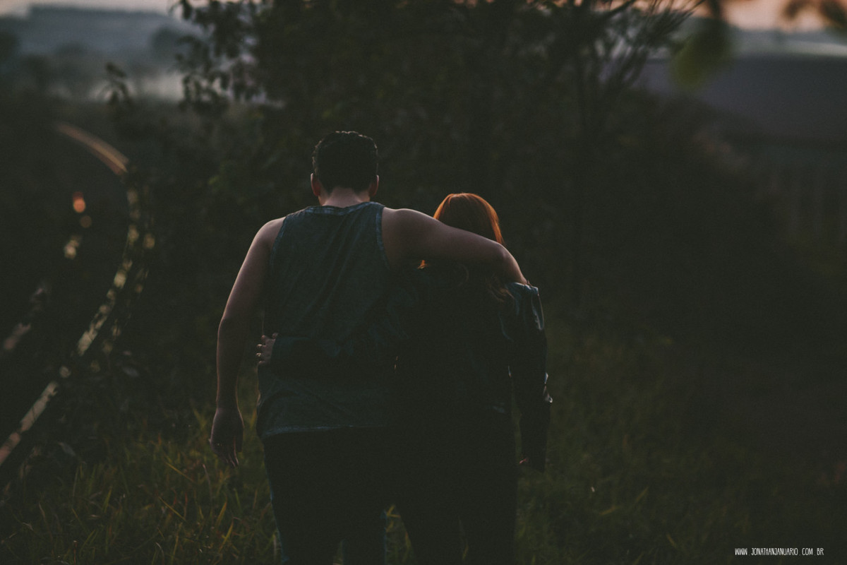 Ensaio em Rio Claro-SP, casal apaixonado, natureza - love, amor, casal, Jonathan Januario, foto, fotografia, Araras, leme, limeira,campinas, São Paulo, folk, lifeStyle, Vsco, montanha, foto em arvores,