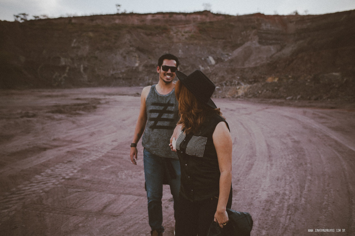 Ensaio em Rio Claro-SP, casal apaixonado, natureza - love, amor, casal, Jonathan Januario, foto, fotografia, Araras, leme, limeira,campinas, São Paulo, folk, lifeStyle, Vsco, montanha, foto em arvores,