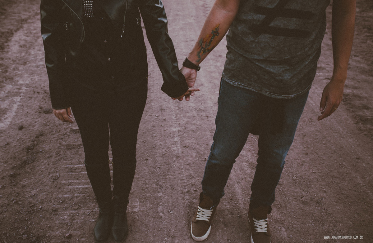 Ensaio em Rio Claro-SP, casal apaixonado, natureza - love, amor, casal, Jonathan Januario, foto, fotografia, Araras, leme, limeira,campinas, São Paulo, folk, lifeStyle, Vsco, montanha, foto em arvores,