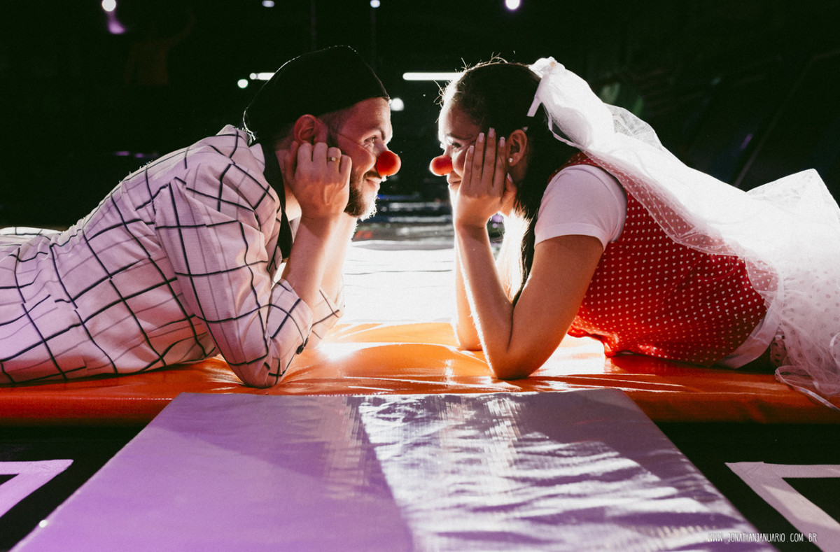 Ensaio em Araras-SP, casal apaixonado. Casal de palhaços - ensaio palhaços - natureza - love 