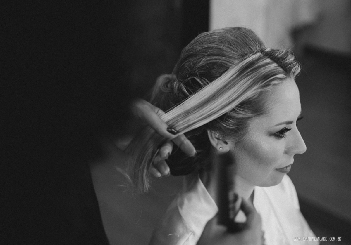 casal apaixonado, natureza, love, amor, Jonathan Januario, foto, fotografia, Araras, leme, limeira,campinas, São Paulo, Rio claro, folk, lifeStyle, montanha, foto na fazenda, casamento de noite, noiva, vestido de noiva, vestida pra casar, lápis de noiva