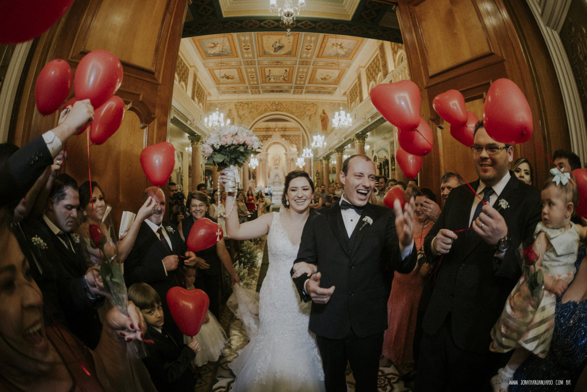 casal apaixonado, natureza, love, amor, Jonathan Januario, foto, fotografia, Araras, leme, limeira,campinas, São Paulo, Rio claro, folk, lifeStyle, montanha, foto na fazenda, casamento de noite, noiva, vestido de noiva, vestida pra casar, lápis de noiva