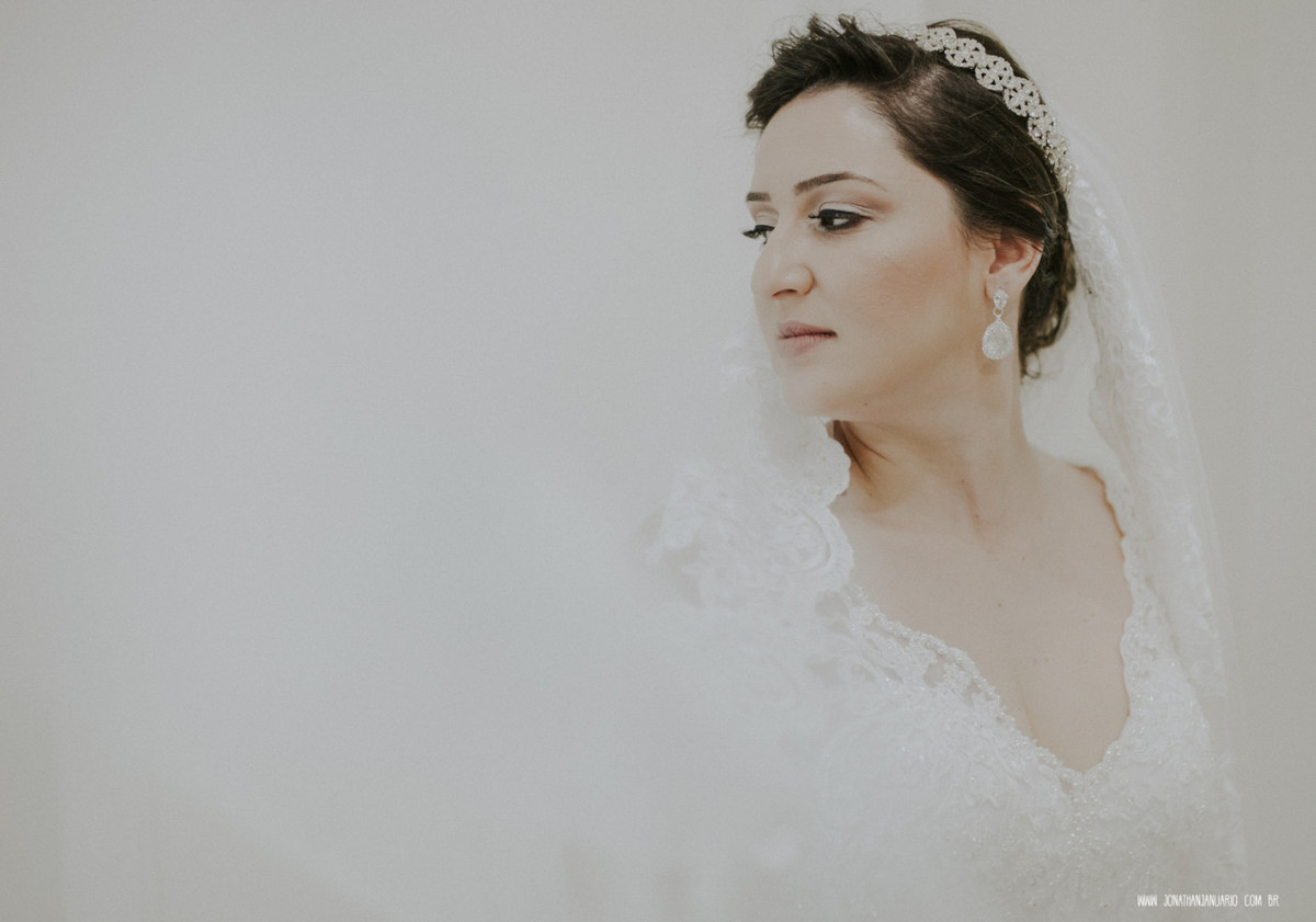 casal apaixonado, natureza, love, amor, Jonathan Januario, foto, fotografia, Araras, leme, limeira,campinas, São Paulo, Rio claro, folk, lifeStyle, montanha, foto na fazenda, casamento de noite, noiva, vestido de noiva, vestida pra casar, lápis de noiva