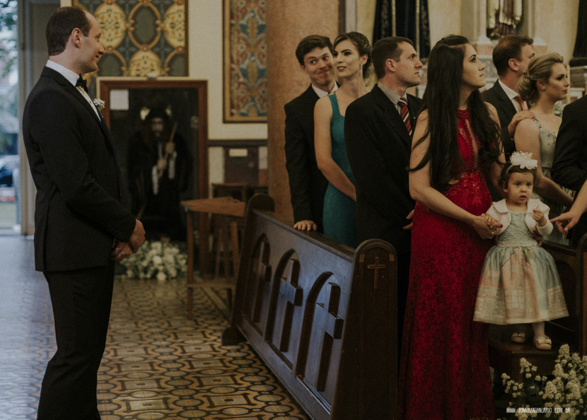 casal apaixonado, natureza, love, amor, Jonathan Januario, foto, fotografia, Araras, leme, limeira,campinas, São Paulo, Rio claro, folk, lifeStyle, montanha, foto na fazenda, casamento de noite, noiva, vestido de noiva, vestida pra casar, lápis de noiva