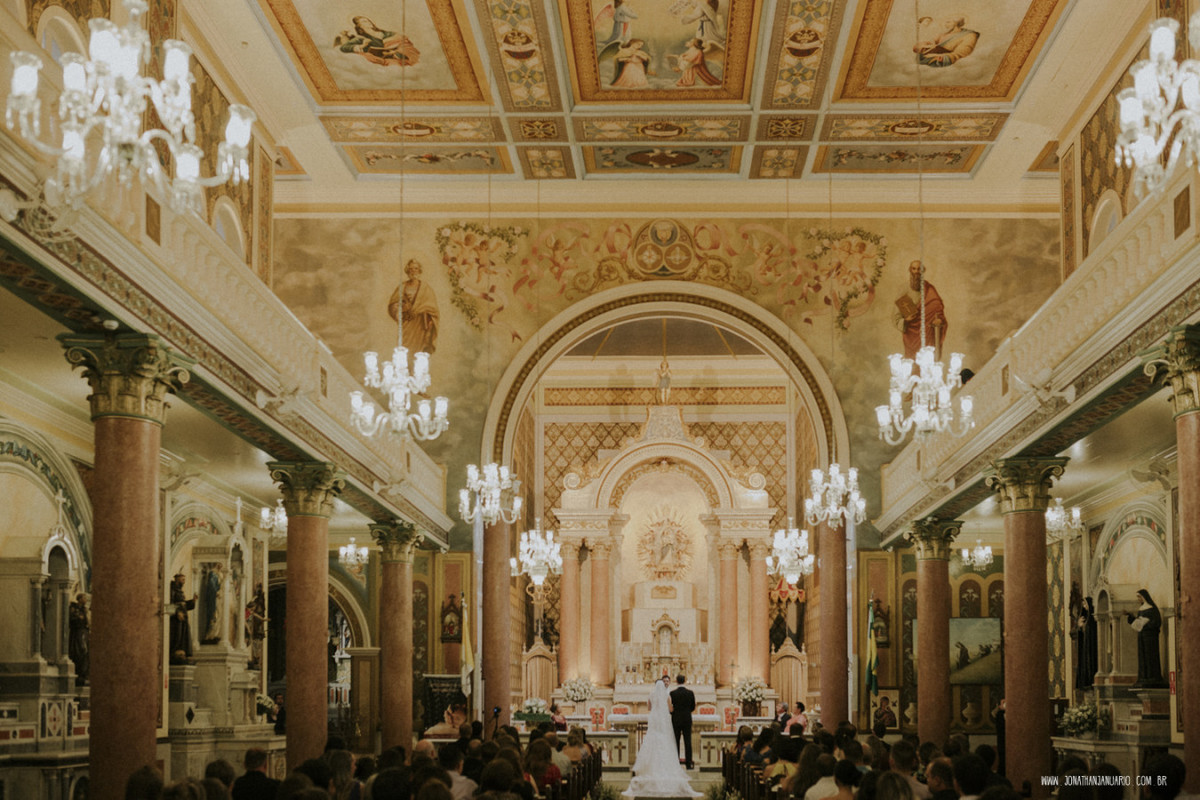 casal apaixonado, natureza, love, amor, Jonathan Januario, foto, fotografia, Araras, leme, limeira,campinas, São Paulo, Rio claro, folk, lifeStyle, montanha, foto na fazenda, casamento de noite, noiva, vestido de noiva, vestida pra casar, lápis de noiva