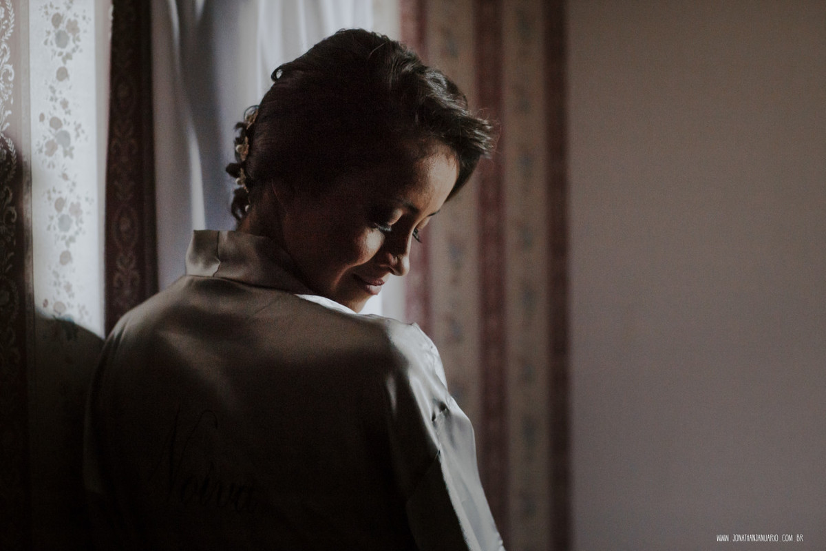 casal apaixonado, natureza, love, amor, Jonathan Januario, foto, fotografia, Araras, leme, limeira,campinas, São Paulo, Rio claro, folk, lifeStyle, montanha, foto na fazenda, casamento de noite, noiva, vestido de noiva, vestida pra casar, lápis de noiva