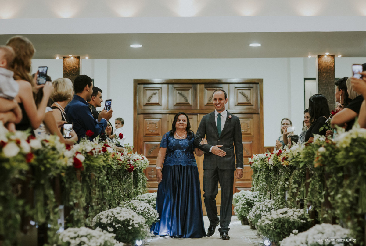 casal apaixonado, natureza, love, amor, Jonathan Januario, foto, fotografia, Araras, leme, limeira,campinas, São Paulo, Rio claro, folk, lifeStyle, montanha, foto na fazenda, casamento de noite, noiva, vestido de noiva, vestida pra casar, lápis de noiva
