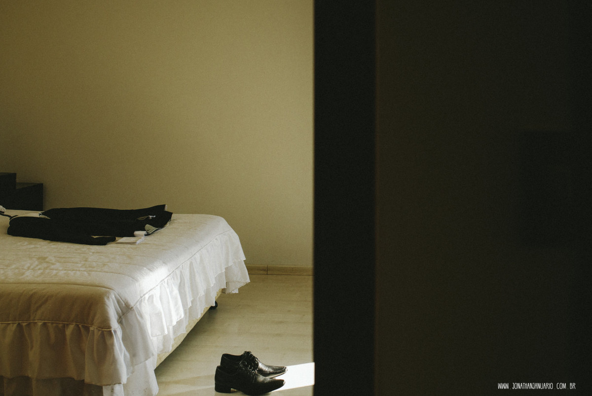 casal apaixonado, natureza, love, amor, Jonathan Januario, foto, fotografia, Araras, leme, limeira,campinas, São Paulo, Rio claro, folk, lifeStyle, montanha, foto na fazenda, casamento de noite, noiva, vestido de noiva, vestida pra casar, lápis de noiva