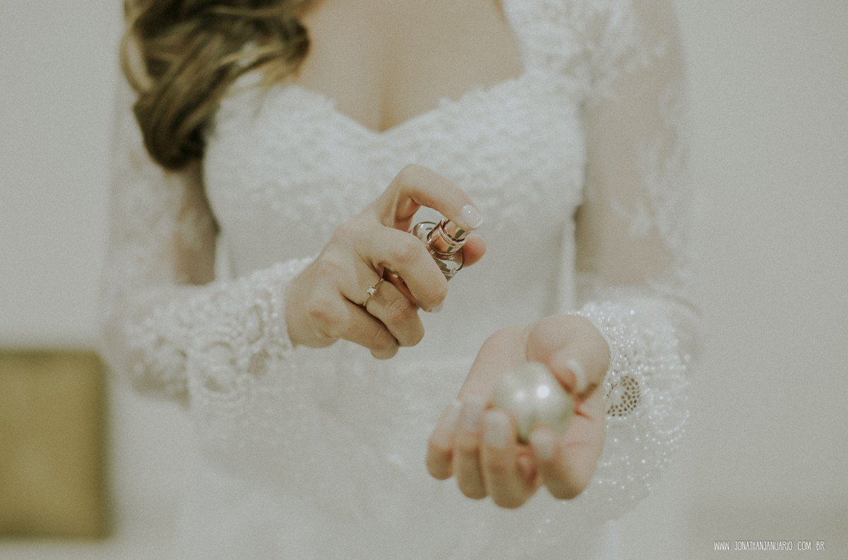 casal apaixonado, natureza, love, amor, Jonathan Januario, foto, fotografia, Araras, leme, limeira,campinas, São Paulo, Rio claro, folk, lifeStyle, montanha, foto na fazenda, casamento de noite, noiva, vestido de noiva, vestida pra casar, lápis de noiva