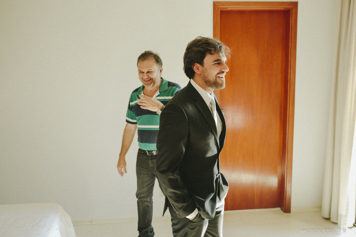 casal apaixonado, natureza, love, amor, Jonathan Januario, foto, fotografia, Araras, leme, limeira,campinas, São Paulo, Rio claro, folk, lifeStyle, montanha, foto na fazenda, casamento de noite, noiva, vestido de noiva, vestida pra casar, lápis de noiva