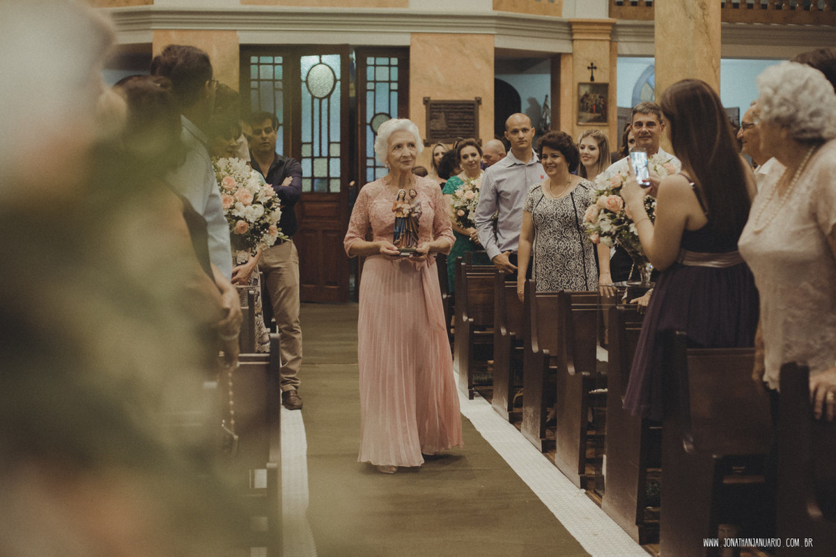 casal apaixonado, natureza, love, amor, Jonathan Januario, foto, fotografia, Araras, leme, limeira,campinas, São Paulo, Rio claro, folk, lifeStyle, montanha, foto na fazenda, casamento de noite, noiva, vestido de noiva, vestida pra casar, lápis de noiva