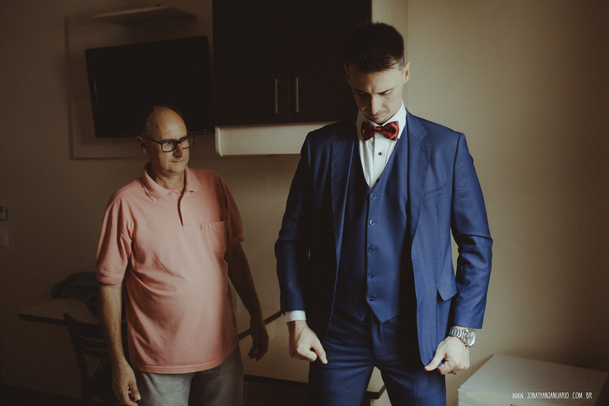 casal apaixonado, natureza, love, amor, Jonathan Januario, foto, fotografia, Araras, leme, limeira,campinas, São Paulo, Rio claro, folk, lifeStyle, montanha, foto na fazenda, casamento de noite, noiva, vestido de noiva, vestida pra casar, lápis de noiva