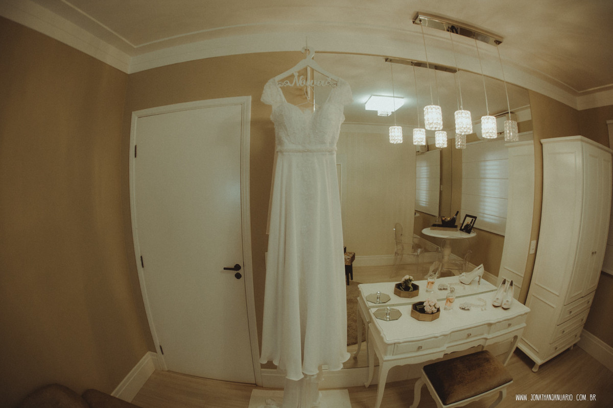 casal apaixonado, natureza, love, amor, Jonathan Januario, foto, fotografia, Araras, leme, limeira,campinas, São Paulo, Rio claro, folk, lifeStyle, montanha, foto na fazenda, casamento de noite, noiva, vestido de noiva, vestida pra casar, lápis de noiva