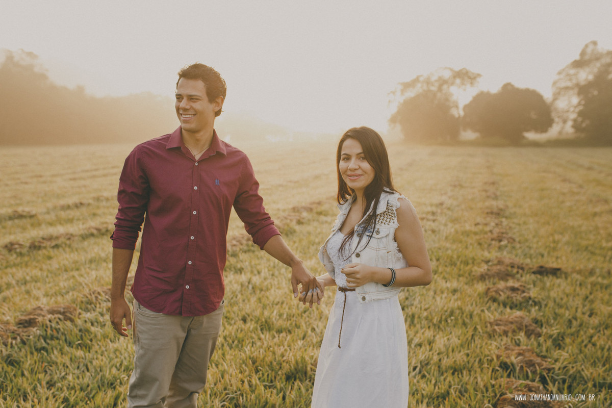 Ensaio em Rio Claro-SP, casal apaixonado, Ensaio em Rio Claro-SP, casal apaixonado, natureza - love, amor, casal, Jonathan Januario, foto, fotografia, Araras, leme, limeira,campinas, São Paulo, folk, lifeStyle, Vsco, montanha, foto na fazenda