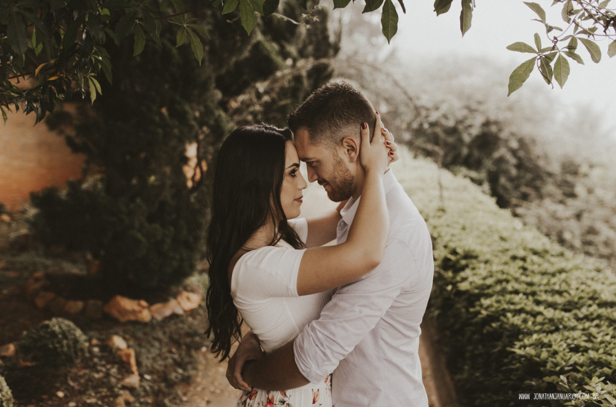 Ensaio em Rio Claro-SP, casal apaixonado, natureza - love, amor, casal, Jonathan Januario, foto, fotografia, Araras, leme, limeira,campinas, São Paulo, folk, lifeStyle, Vsco, montanha, foto na fazenda, Serra negra