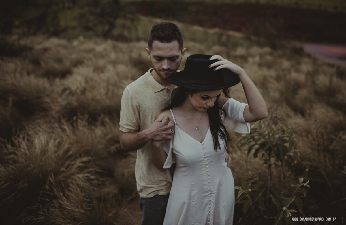 Ensaio em Rio Claro-SP, casal apaixonado, natureza - love, amor, casal, Jonathan Januario, foto, fotografia, Araras, leme, limeira,campinas, São Paulo, folk, lifeStyle, Vsco, montanha, foto na fazenda, Serra negra