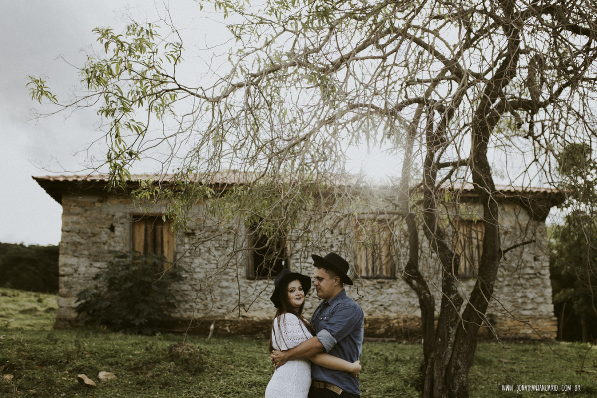 Ensaio em Rio Claro-SP, casal apaixonado, natureza - love, amor, casal, Jonathan Januario, foto, fotografia, Araras, leme, limeira,campinas, São Paulo, folk, lifeStyle, Vsco, montanha, foto na fazenda
