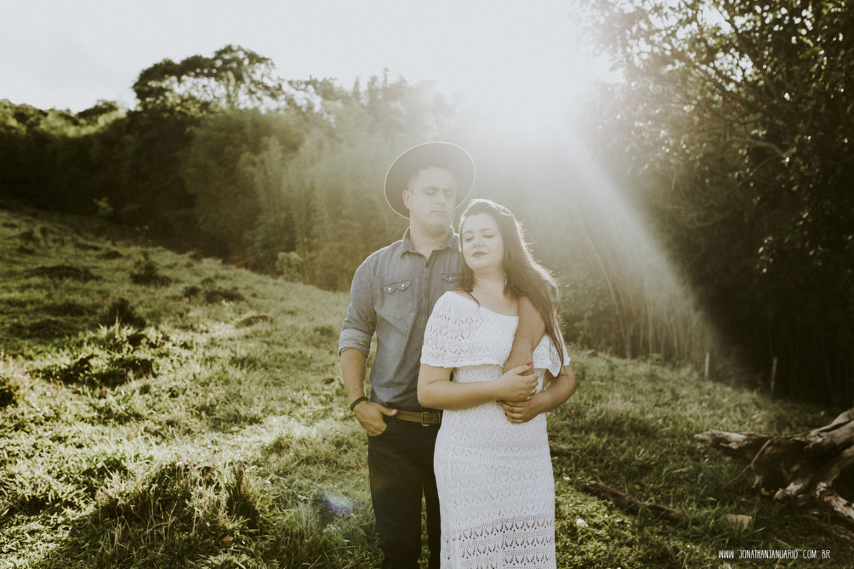 Ensaio em Rio Claro-SP, casal apaixonado, natureza - love, amor, casal, Jonathan Januario, foto, fotografia, Araras, leme, limeira,campinas, São Paulo, folk, lifeStyle, Vsco, montanha, foto na fazenda