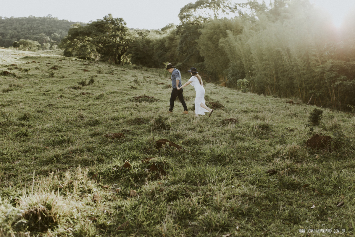 Ensaio em Rio Claro-SP, casal apaixonado, natureza - love, amor, casal, Jonathan Januario, foto, fotografia, Araras, leme, limeira,campinas, São Paulo, folk, lifeStyle, Vsco, montanha, foto na fazenda