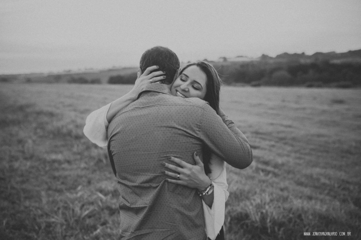 Ensaio em Rio Claro-SP, casal apaixonado, natureza - love, amor, casal, Jonathan Januario, foto, fotografia, Araras, leme, limeira,campinas, São Paulo, folk, lifeStyle, Vsco, montanha, foto na fazenda,Holambra-SP, cidade das flores