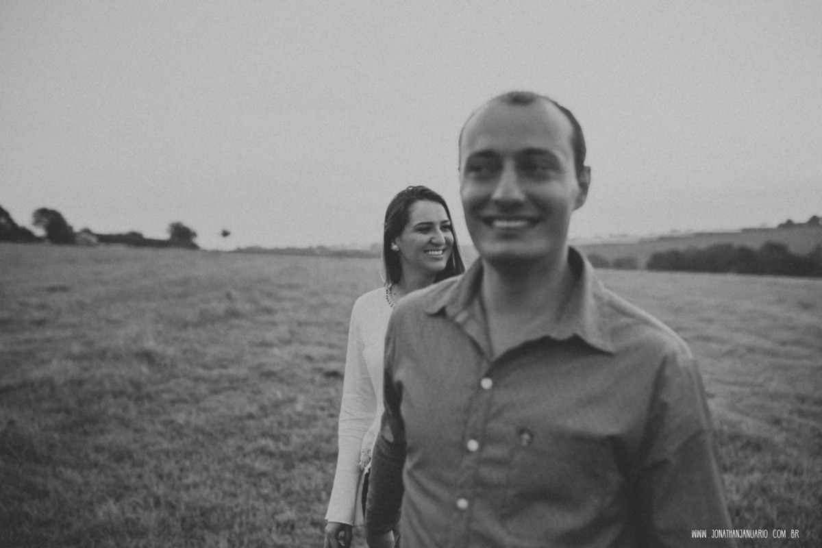 Ensaio em Rio Claro-SP, casal apaixonado, natureza - love, amor, casal, Jonathan Januario, foto, fotografia, Araras, leme, limeira,campinas, São Paulo, folk, lifeStyle, Vsco, montanha, foto na fazenda,Holambra-SP, cidade das flores