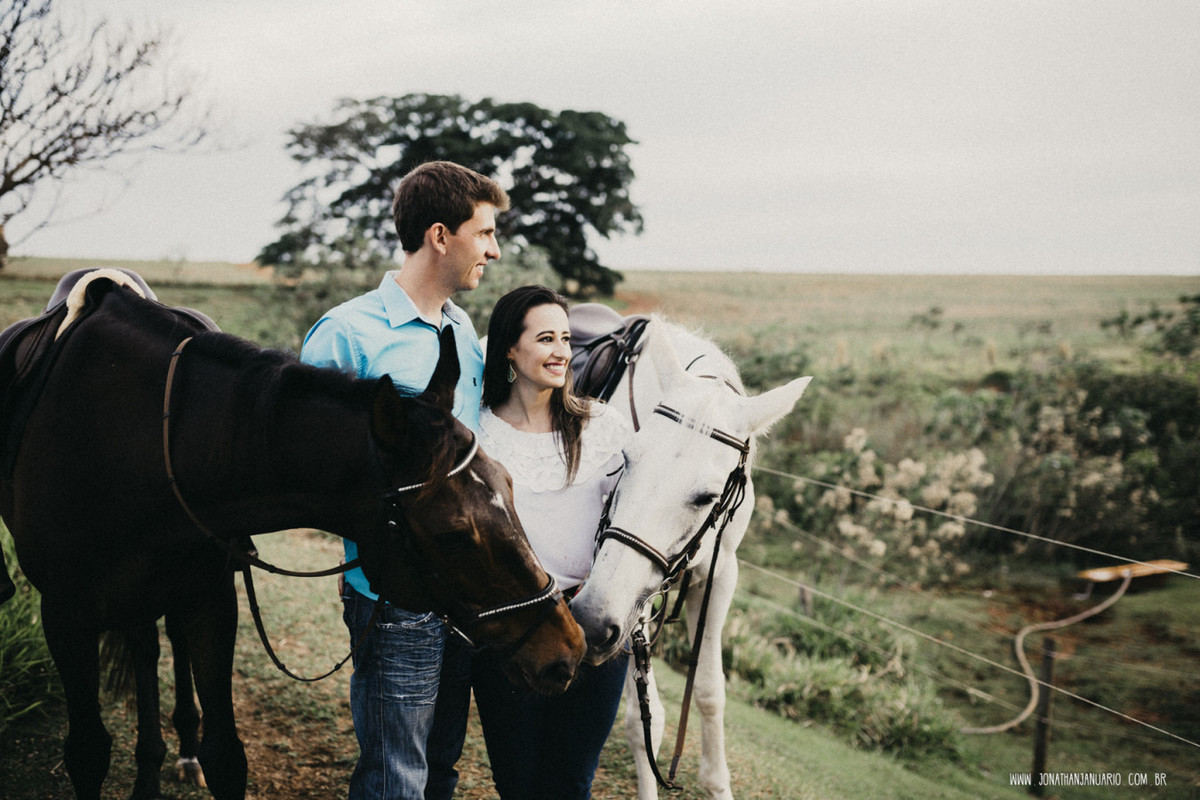 Ensaio em Rio Claro-SP, casal apaixonado, natureza - love, amor, casal, Jonathan Januario, foto, fotografia, Araras, leme, limeira,campinas, São Paulo, folk, lifeStyle, Vsco, montanha, foto na fazenda, hípica, cavalos,amazona,cavalheiro