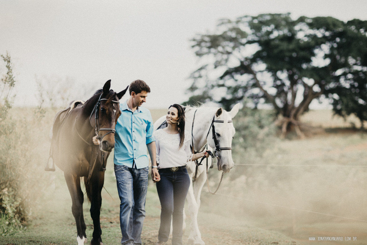 Ensaio em Rio Claro-SP, casal apaixonado, natureza - love, amor, casal, Jonathan Januario, foto, fotografia, Araras, leme, limeira,campinas, São Paulo, folk, lifeStyle, Vsco, montanha, foto na fazenda, hípica, cavalos,amazona,cavalheiro