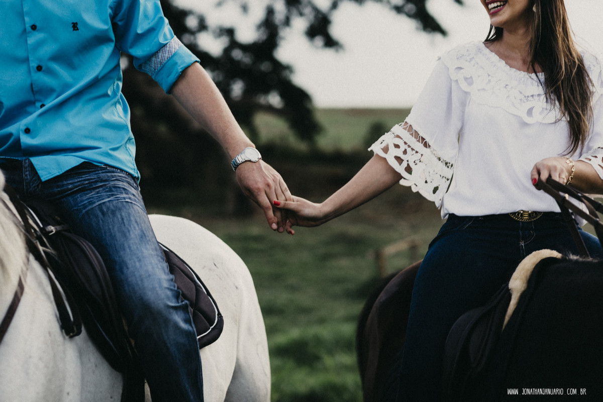 Ensaio em Rio Claro-SP, casal apaixonado, natureza - love, amor, casal, Jonathan Januario, foto, fotografia, Araras, leme, limeira,campinas, São Paulo, folk, lifeStyle, Vsco, montanha, foto na fazenda, hípica, cavalos,amazona,cavalheiro