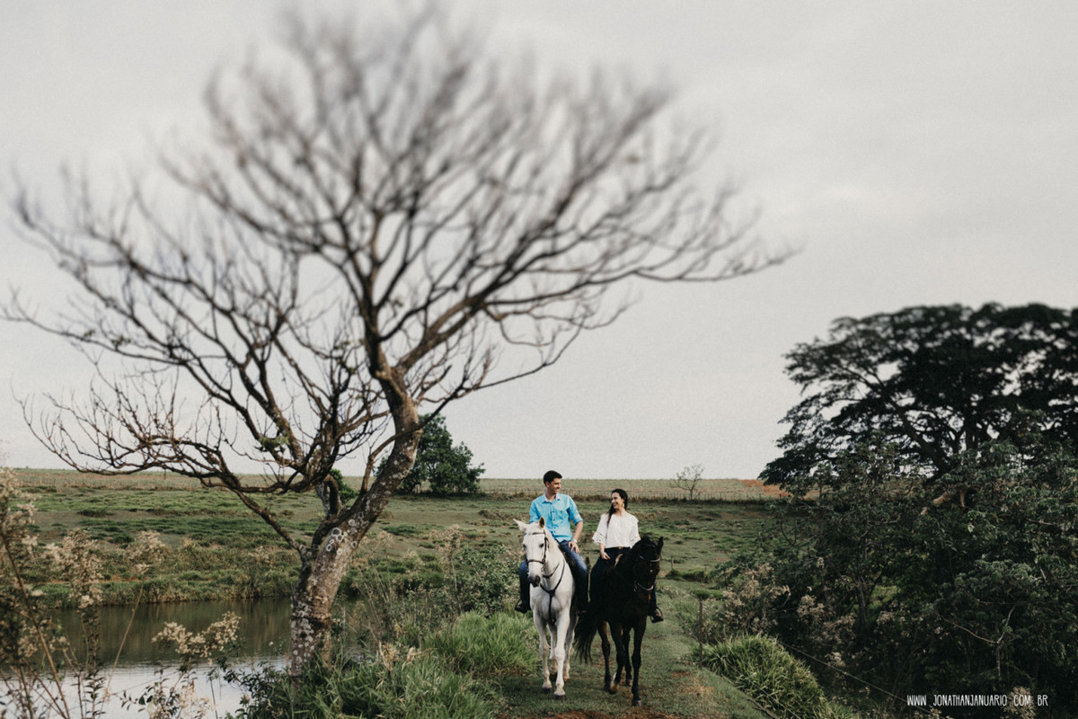 Ensaio em Rio Claro-SP, casal apaixonado, natureza - love, amor, casal, Jonathan Januario, foto, fotografia, Araras, leme, limeira,campinas, São Paulo, folk, lifeStyle, Vsco, montanha, foto na fazenda, hípica, cavalos,amazona,cavalheiro