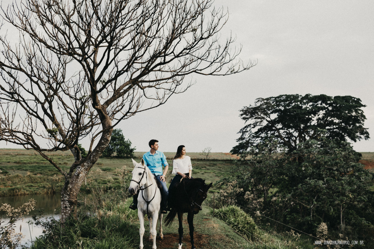 Ensaio em Rio Claro-SP, casal apaixonado, natureza - love, amor, casal, Jonathan Januario, foto, fotografia, Araras, leme, limeira,campinas, São Paulo, folk, lifeStyle, Vsco, montanha, foto na fazenda, hípica, cavalos,amazona,cavalheiro