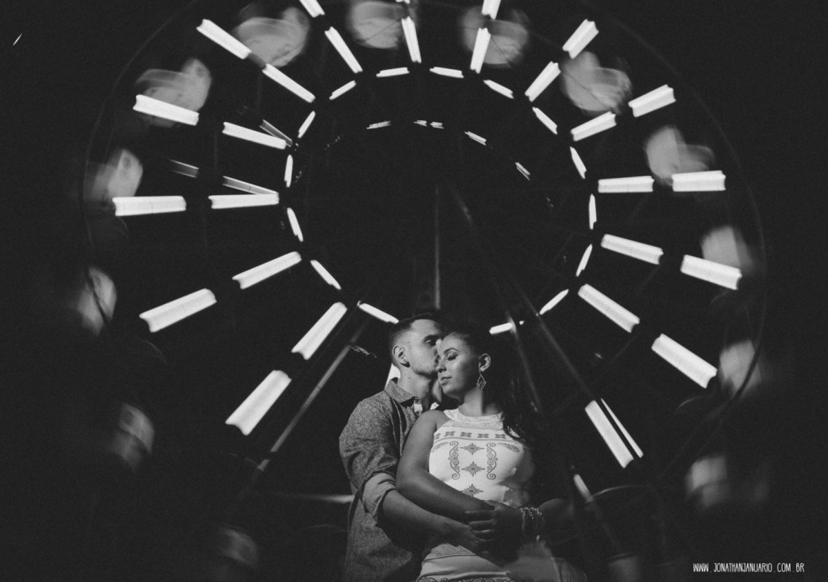 Ensaio em Rio Claro-SP, casal apaixonado, natureza - love, amor, casal, Jonathan Januario, foto, fotografia, Araras, leme, limeira,campinas, São Paulo, folk, lifeStyle, Vsco, montanha, foto na fazenda,parque de diversao,montanha russa