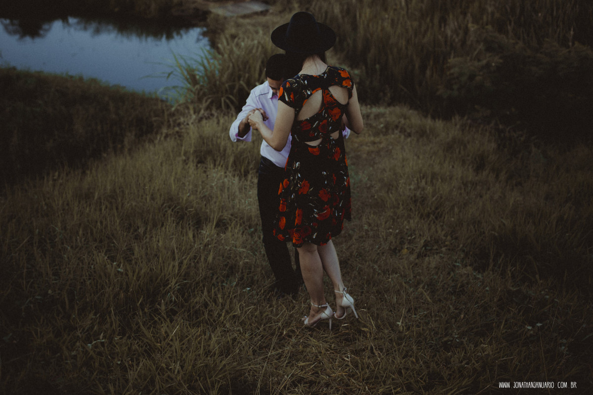 Ensaio em Rio Claro-SP, casal apaixonado, natureza - love, amor, casal, Jonathan Januario, foto, fotografia, Araras, leme, limeira,campinas, São Paulo, folk, lifeStyle, Vsco, montanha, foto na fazenda