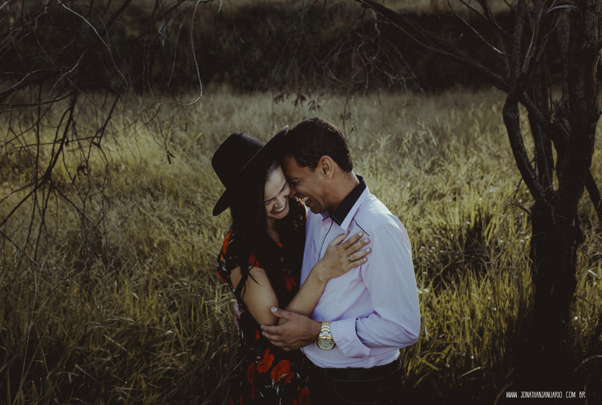 Ensaio em Rio Claro-SP, casal apaixonado, natureza - love, amor, casal, Jonathan Januario, foto, fotografia, Araras, leme, limeira,campinas, São Paulo, folk, lifeStyle, Vsco, montanha, foto na fazenda