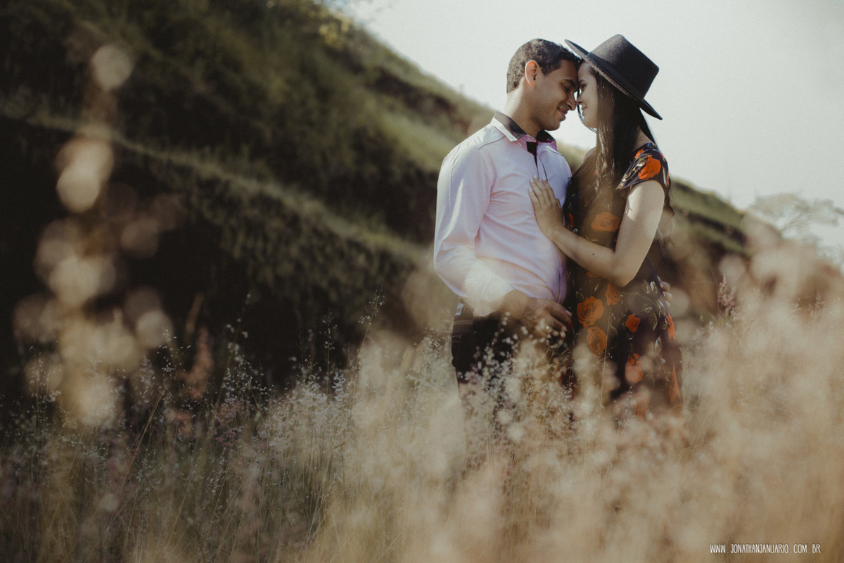 Ensaio em Rio Claro-SP, casal apaixonado, natureza - love, amor, casal, Jonathan Januario, foto, fotografia, Araras, leme, limeira,campinas, São Paulo, folk, lifeStyle, Vsco, montanha, foto na fazenda