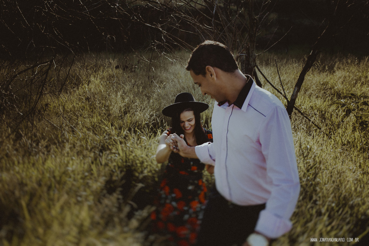 Ensaio em Rio Claro-SP, casal apaixonado, natureza - love, amor, casal, Jonathan Januario, foto, fotografia, Araras, leme, limeira,campinas, São Paulo, folk, lifeStyle, Vsco, montanha, foto na fazenda