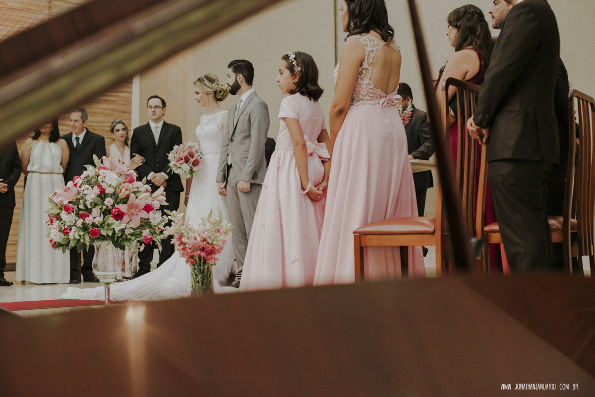 casal apaixonado, natureza, love, amor, Jonathan Januario, foto, fotografia, Araras, São José dos campos, limeira,campinas, São Paulo, Campos do jordão, lifeStyle,foto na fazenda, casamento de dia, noiva, vestida pra casar, lápis de noiva,Vdara