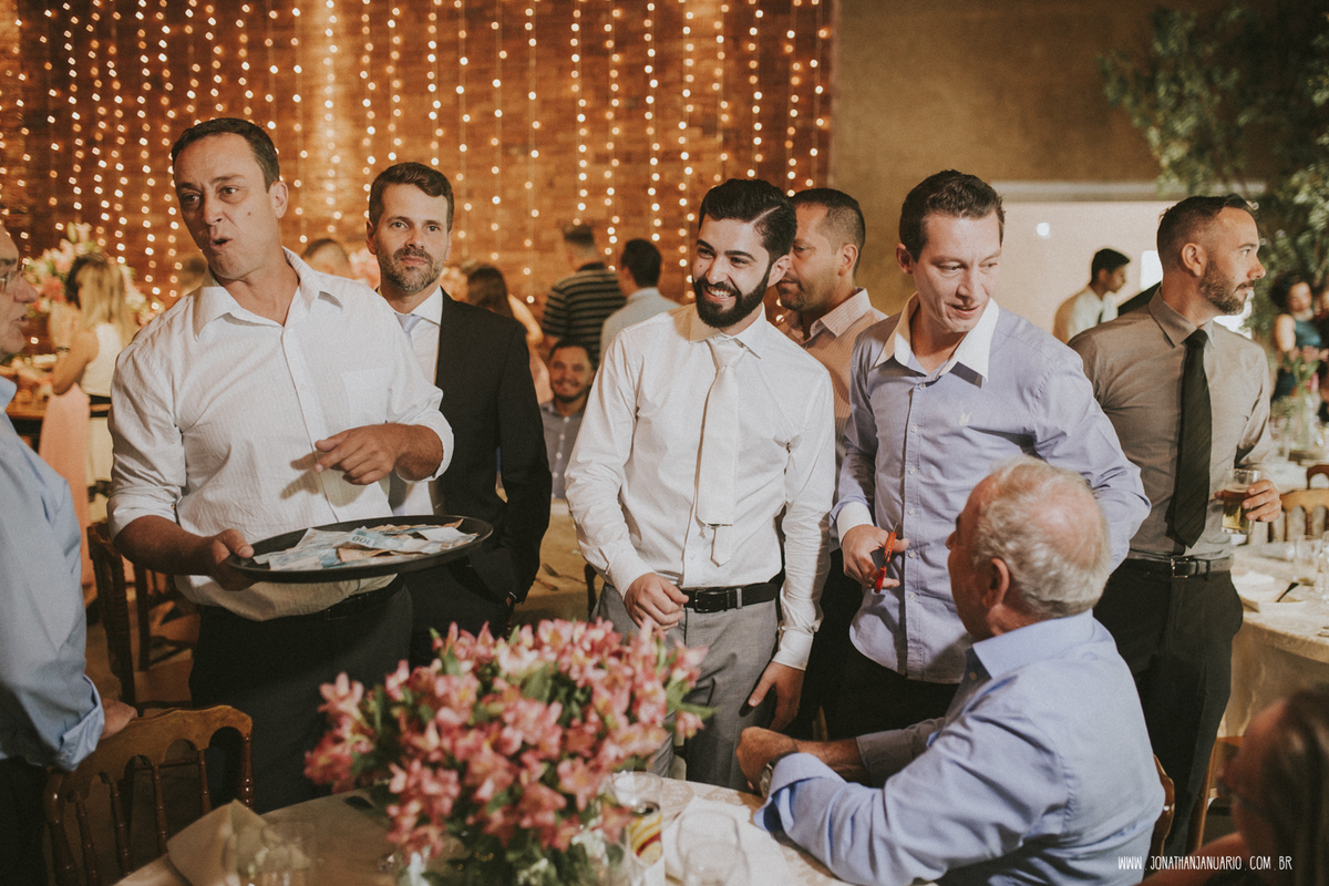 casal apaixonado, natureza, love, amor, Jonathan Januario, foto, fotografia, Araras, São José dos campos, limeira,campinas, São Paulo, Campos do jordão, lifeStyle,foto na fazenda, casamento de dia, noiva, vestida pra casar, lápis de noiva,Vdara