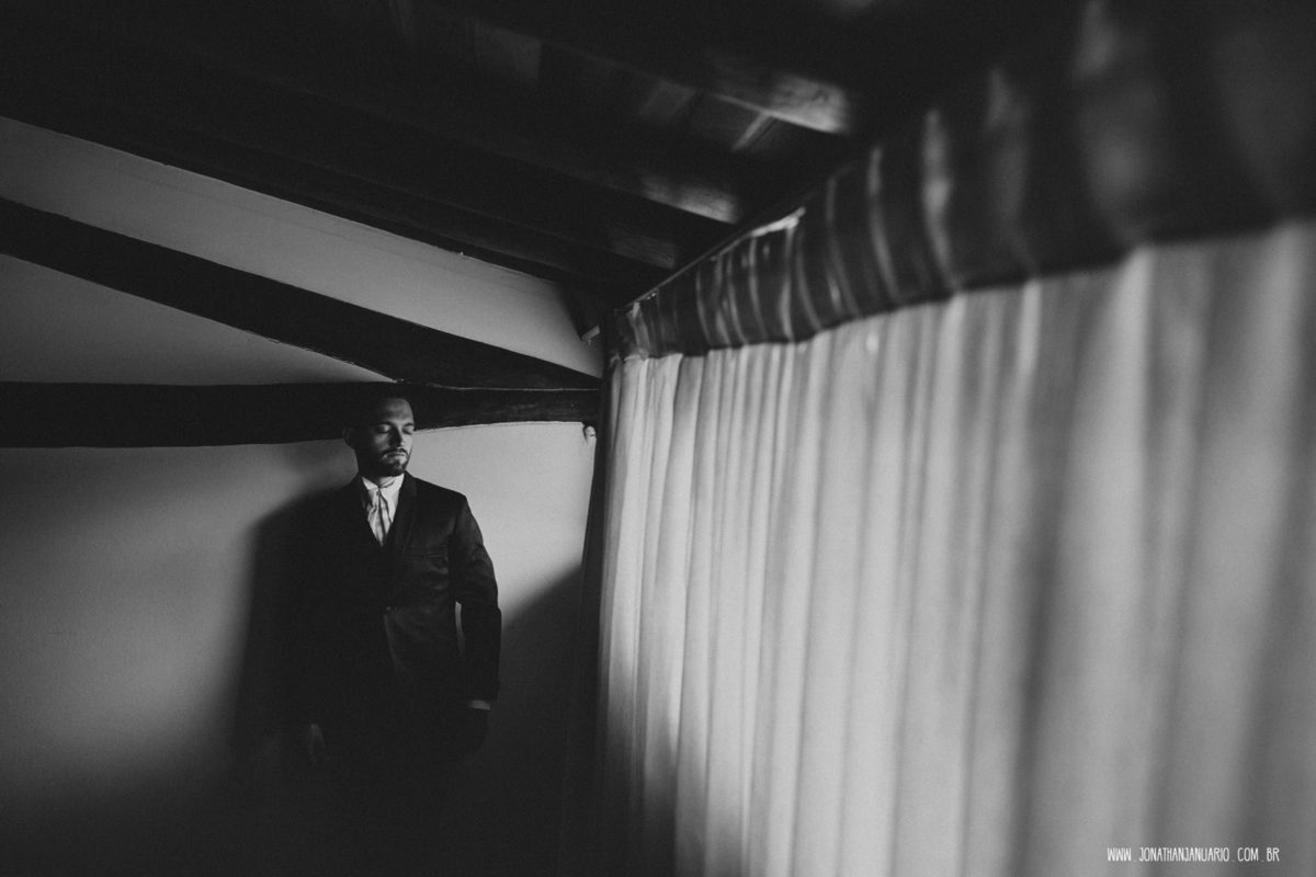 casal apaixonado, natureza, love, amor, Jonathan Januario, foto, fotografia, Araras, leme, limeira,campinas, São Paulo, Rio claro, folk, lifeStyle, montanha, foto na fazenda, casamento de dia, noiva, vestido de noiva, vestida pra casar, lápis de noiva,