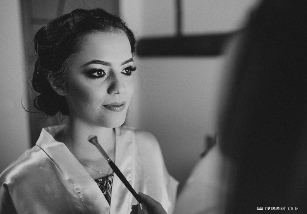 casal apaixonado, natureza, love, amor, Jonathan Januario, foto, fotografia, Araras, leme, limeira,campinas, São Paulo, Rio claro, folk, lifeStyle, montanha, foto na fazenda, casamento de dia, noiva, vestido de noiva, vestida pra casar, lápis de noiva,