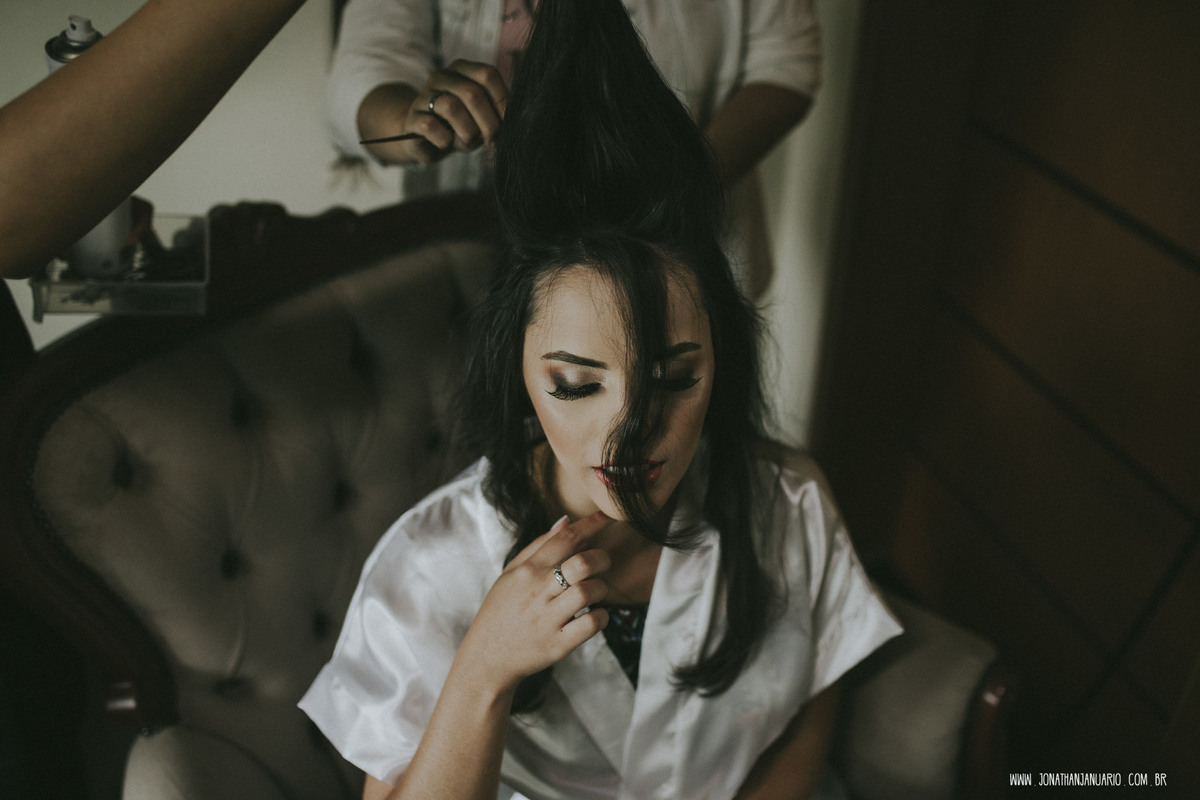 casal apaixonado, natureza, love, amor, Jonathan Januario, foto, fotografia, Araras, leme, limeira,campinas, São Paulo, Rio claro, folk, lifeStyle, montanha, foto na fazenda, casamento de dia, noiva, vestido de noiva, vestida pra casar, lápis de noiva,