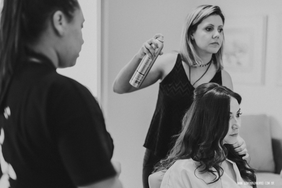  casal apaixonado, natureza, love, amor, Jonathan Januario, foto, fotografia, Araras, leme, limeira,campinas, São Paulo, Rio claro, folk, lifeStyle, montanha, foto na fazenda, casamento de dia, noiva, vestido de noiva, vestida pra casar, lápis de noiva