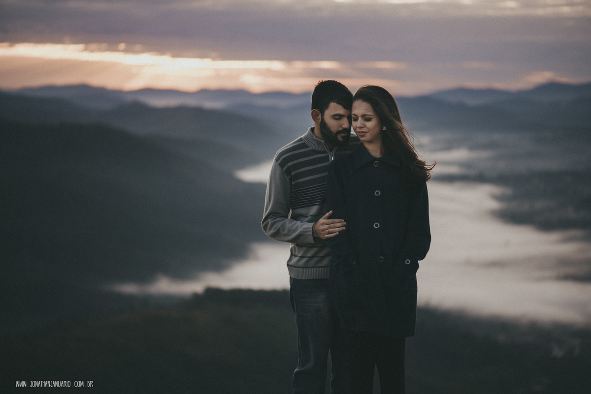Ensaio em Rio Claro-SP, casal apaixonado, natureza - love, amor, casal, Jonathan Januario, foto, fotografia, Araras, leme, limeira,campinas, São Paulo, folk, lifeStyle, Vsco, montanha, foto na fazenda, pico olho d’agua, Mariporã, foto em montanha, Deus