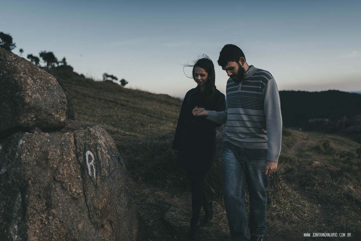 Ensaio em Rio Claro-SP, casal apaixonado, natureza - love, amor, casal, Jonathan Januario, foto, fotografia, Araras, leme, limeira,campinas, São Paulo, folk, lifeStyle, Vsco, montanha, foto na fazenda, pico olho d’agua, Mariporã, foto em montanha, Deus