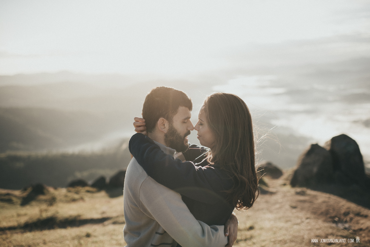 Ensaio em Rio Claro-SP, casal apaixonado, natureza - love, amor, casal, Jonathan Januario, foto, fotografia, Araras, leme, limeira,campinas, São Paulo, folk, lifeStyle, Vsco, montanha, foto na fazenda, pico olho d’agua, Mariporã, foto em montanha, Deus