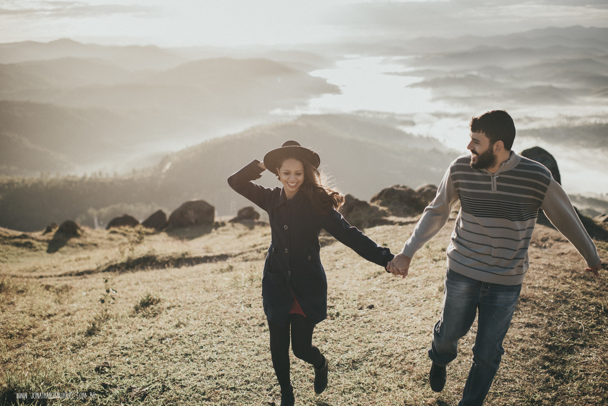 Ensaio em Rio Claro-SP, casal apaixonado, natureza - love, amor, casal, Jonathan Januario, foto, fotografia, Araras, leme, limeira,campinas, São Paulo, folk, lifeStyle, Vsco, montanha, foto na fazenda, pico olho d’agua, Mariporã, foto em montanha, Deus