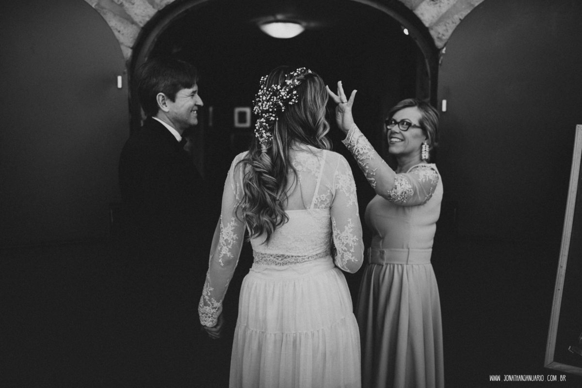  casal apaixonado, natureza, love, amor, Jonathan Januario, foto, fotografia, Araras, leme, limeira,campinas, São Paulo, Rio claro, folk, lifeStyle, montanha, bella capri , casamento de dia, noiva, vestido de noiva, vestida pra casar, lápis de noiva