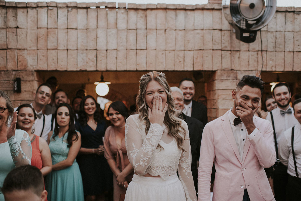  casal apaixonado, natureza, love, amor, Jonathan Januario, foto, fotografia, Araras, leme, limeira,campinas, São Paulo, Rio claro, folk, lifeStyle, montanha, bella capri , casamento de dia, noiva, vestido de noiva, vestida pra casar, lápis de noiva
