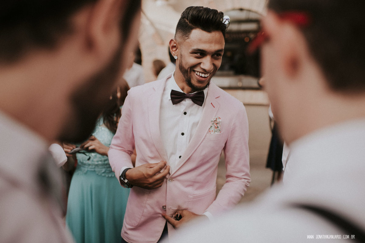  casal apaixonado, natureza, love, amor, Jonathan Januario, foto, fotografia, Araras, leme, limeira,campinas, São Paulo, Rio claro, folk, lifeStyle, montanha, bella capri , casamento de dia, noiva, vestido de noiva, vestida pra casar, lápis de noiva