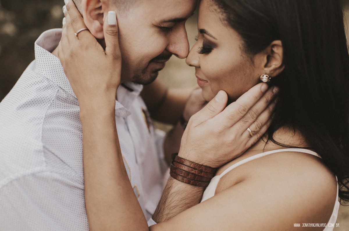 Ensaio em Rio Claro-SP, casal apaixonado, natureza - love, amor, casal, Jonathan Januario, foto, fotografia, Araras, leme, limeira,campinas, São Paulo, folk, lifeStyle, Vsco, montanha, foto na fazenda, morro Cruzeiro do facao Itapira, foto em montanha